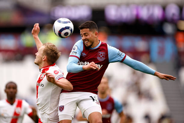 论在某种意 论在某种意